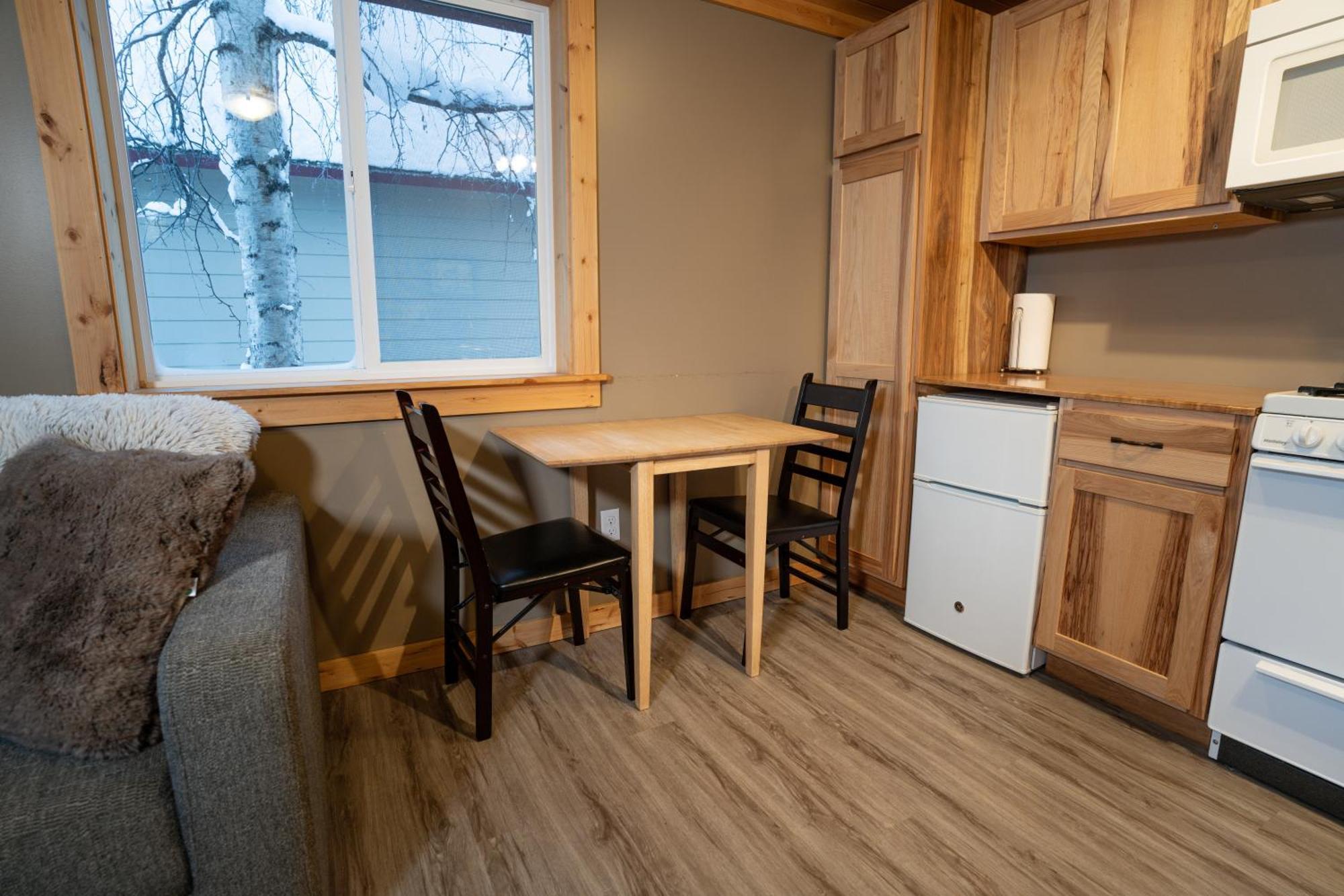 Downtown Cabin! Susitna Talkeetna