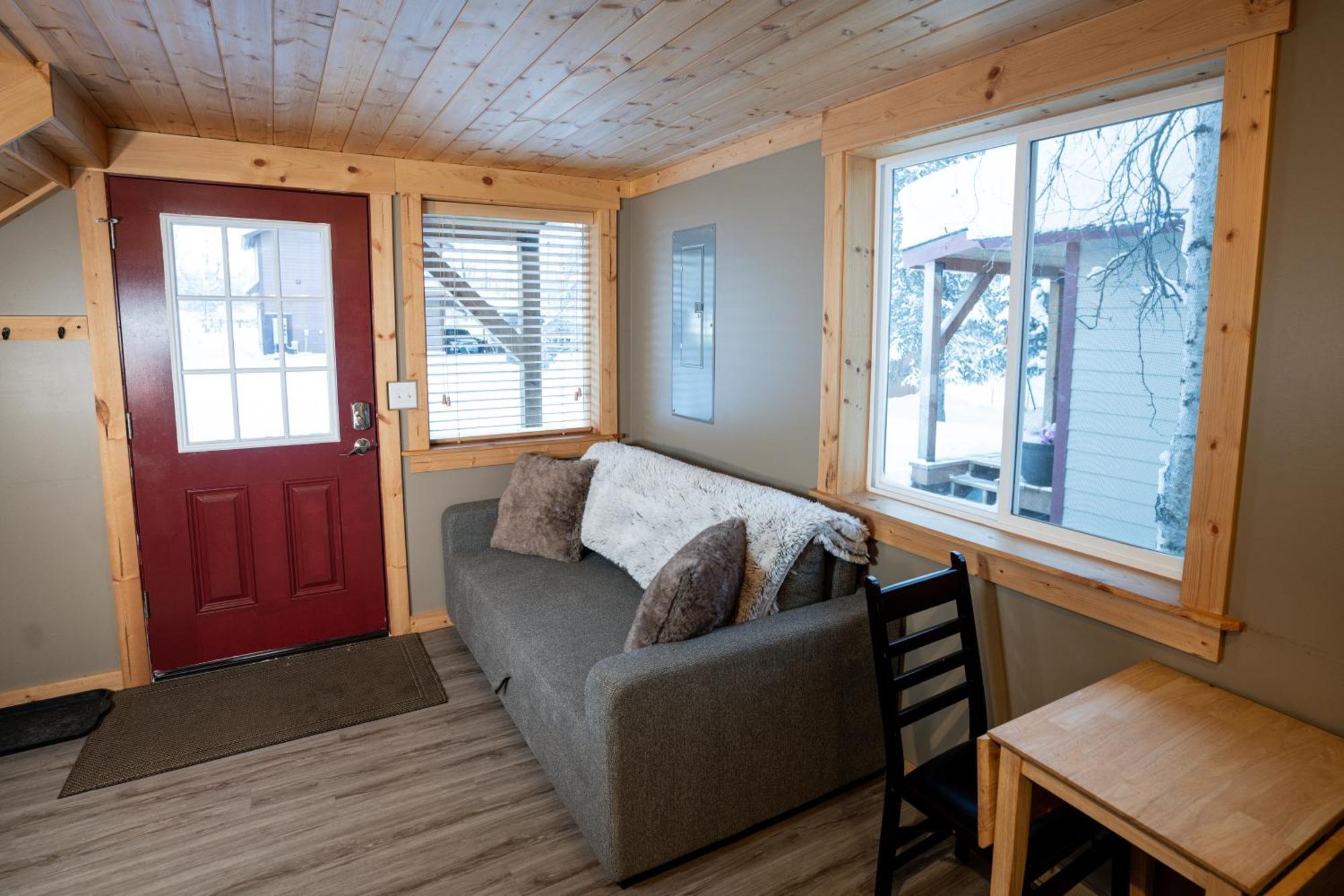 Downtown Cabin! Susitna
