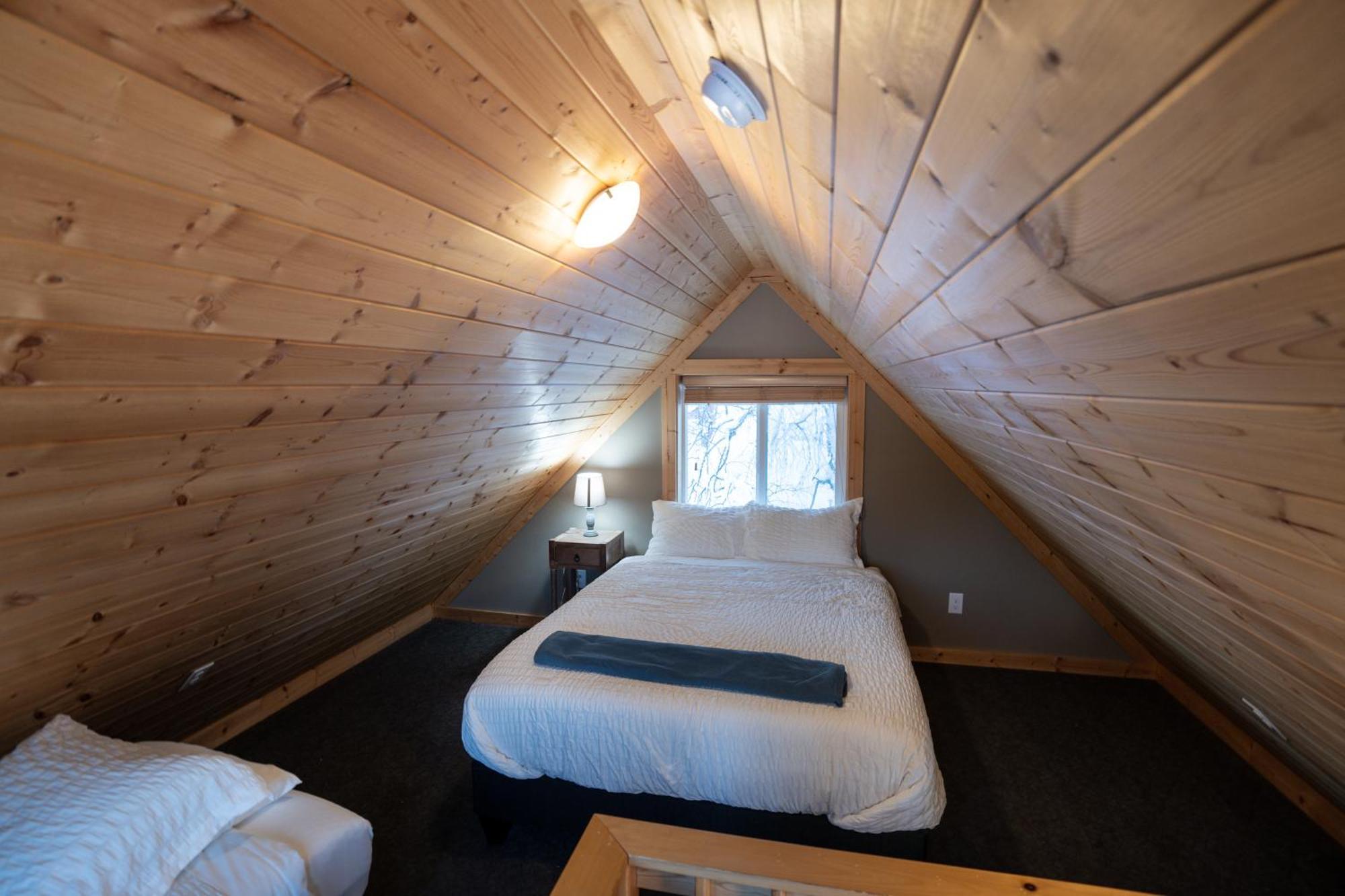 Downtown Cabin! Susitna *